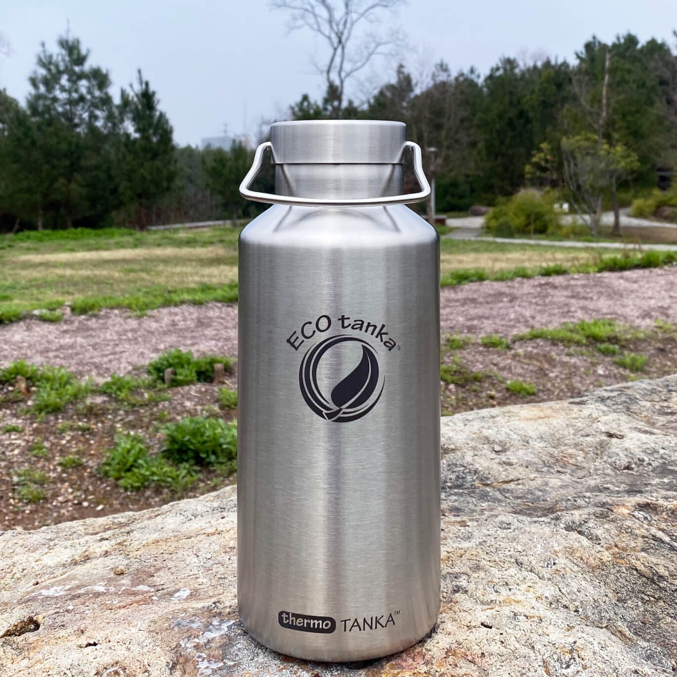 ecotanka 2.0L thermoTANKA Bottle with Mega S.S. Lid
