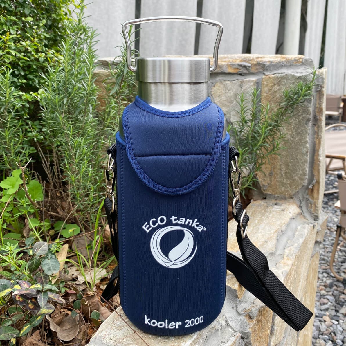 ecotanka thermoTANKA 2.0L with Mega Stainless Steel Lid & Kooler Cover – Dark Blue Combo
